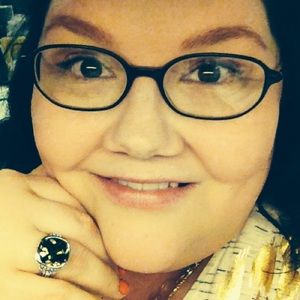 Meet your Posher, Loretta